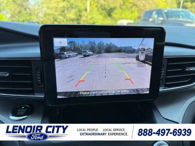 Used 2020 Ford Explorer XLT w/ Equipment Group 202A AWD/4WD image 24