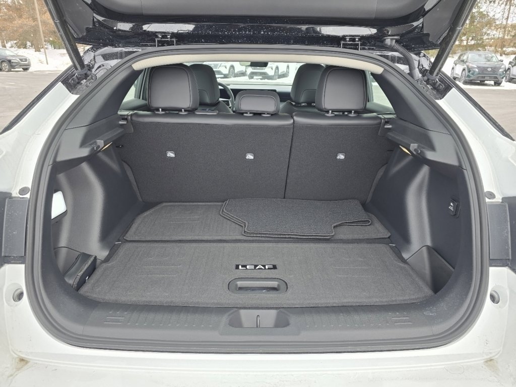 New 2026 Nissan Leaf Platinum+ w/ Cargo Package (Platinum+) image 10