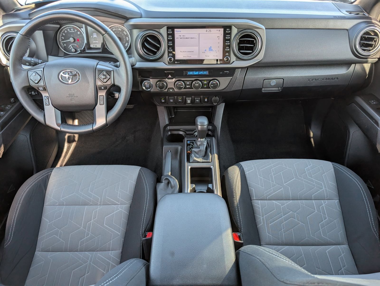 Used 2022 Toyota Tacoma TRD Sport w/ Technology Package AWD/4WD image 5