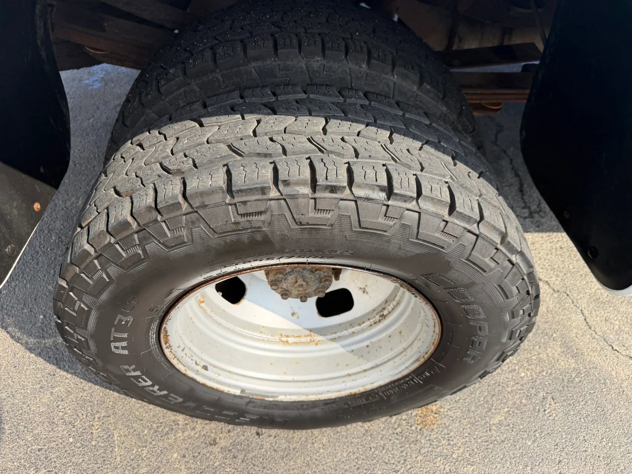 Used 2012 Ford F350 XLT w/ Snow Plow Prep Pkg AWD/4WD image 43