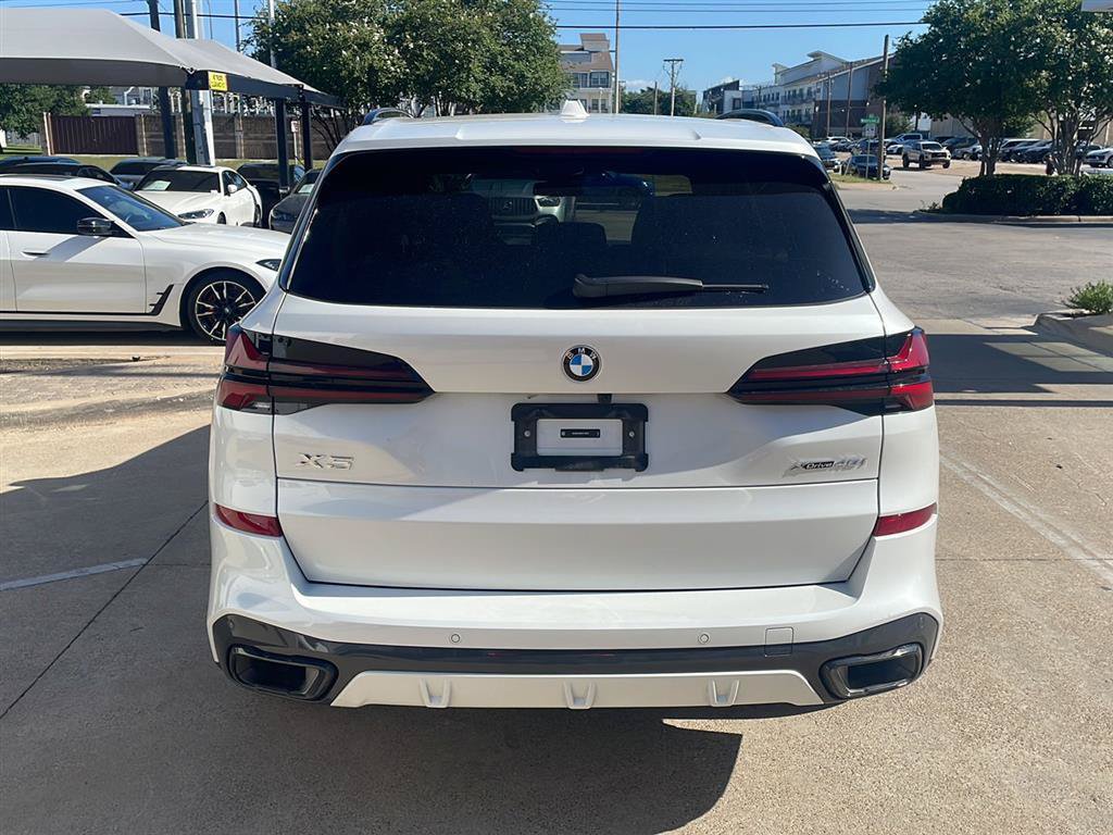 Certified 2026 BMW X5 xDrive40i w/ M Sport Package AWD/4WD image 6