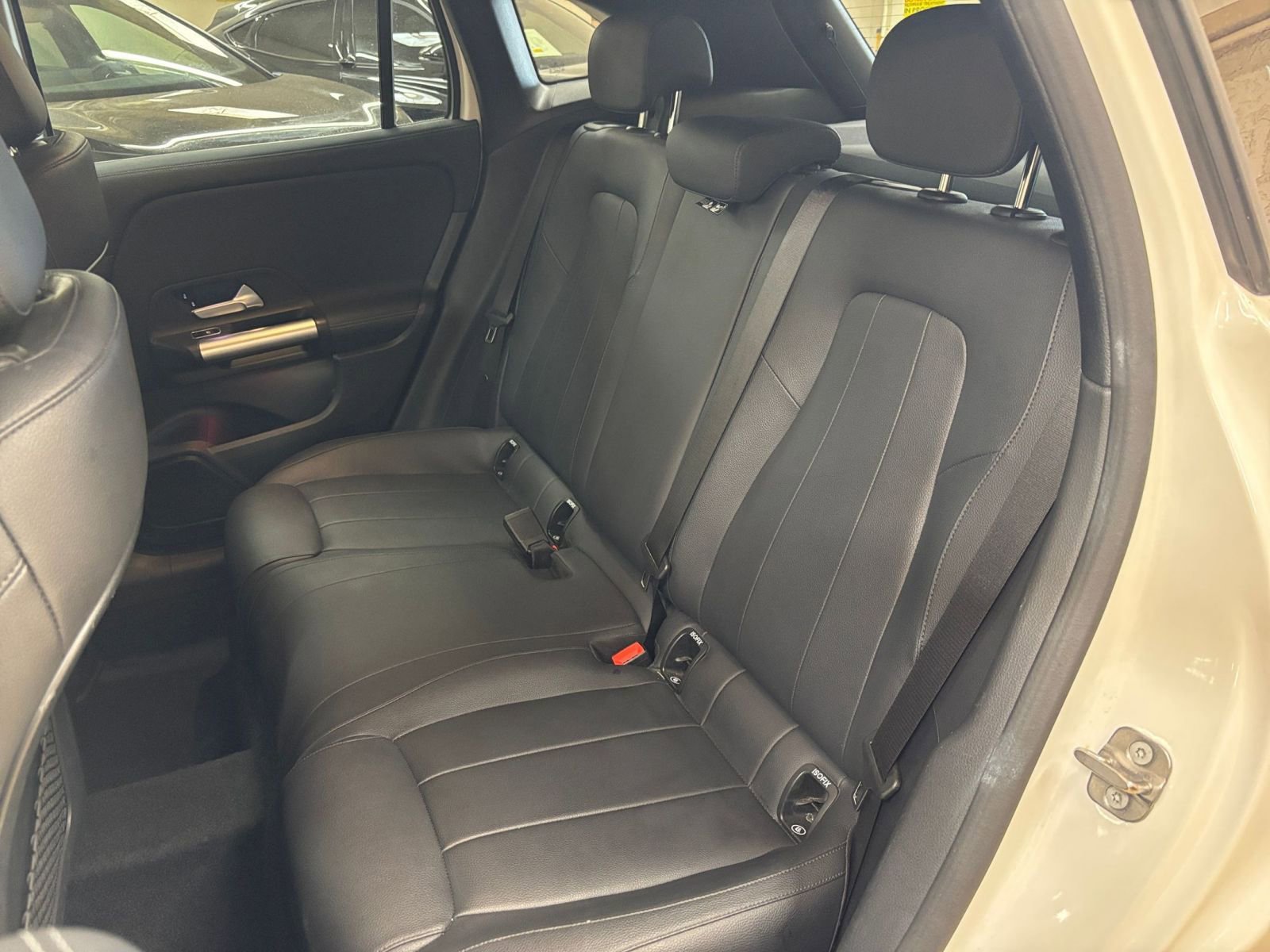 Used 2025 Mercedes-Benz GLA 250 4MATIC image 39