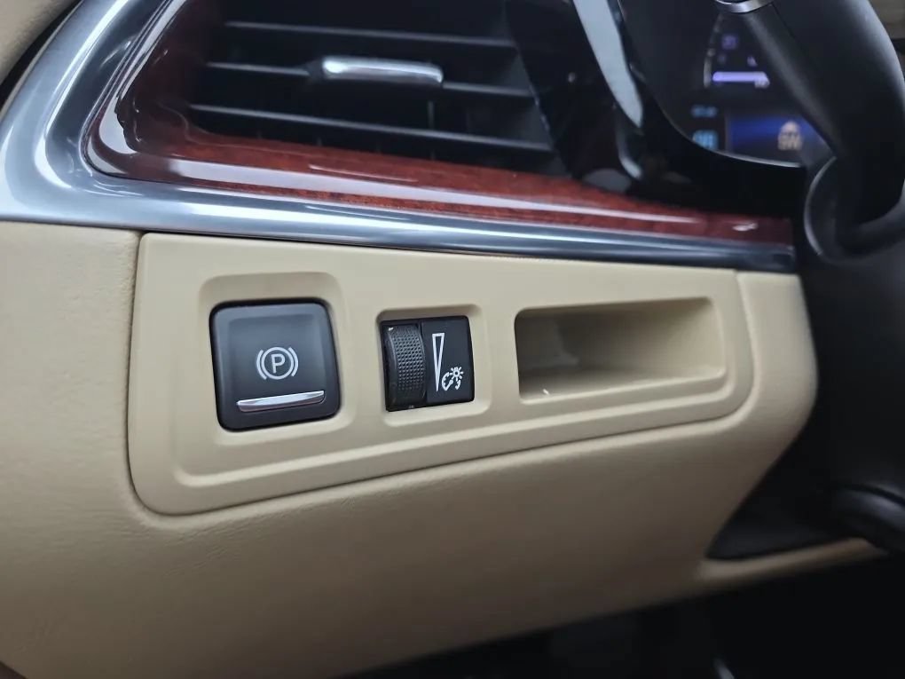 Used 2019 Cadillac XT5 Luxury FWD image 26