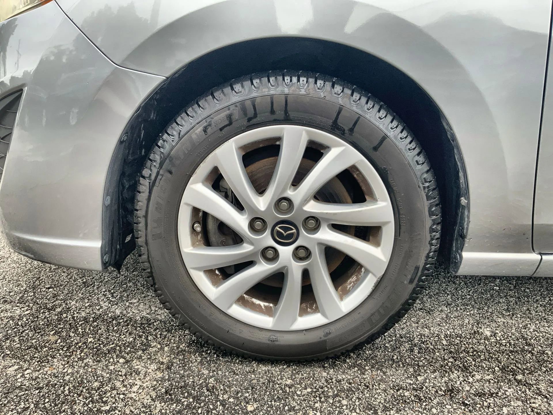 Used 2013 MAZDA MAZDA5 Sport FWD image 18