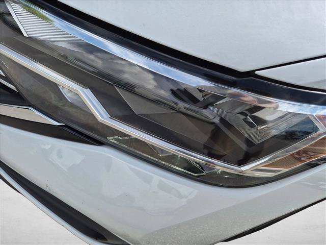 Used 2023 Volkswagen Jetta SE w/ Panoramic Sunroof Package FWD image 5