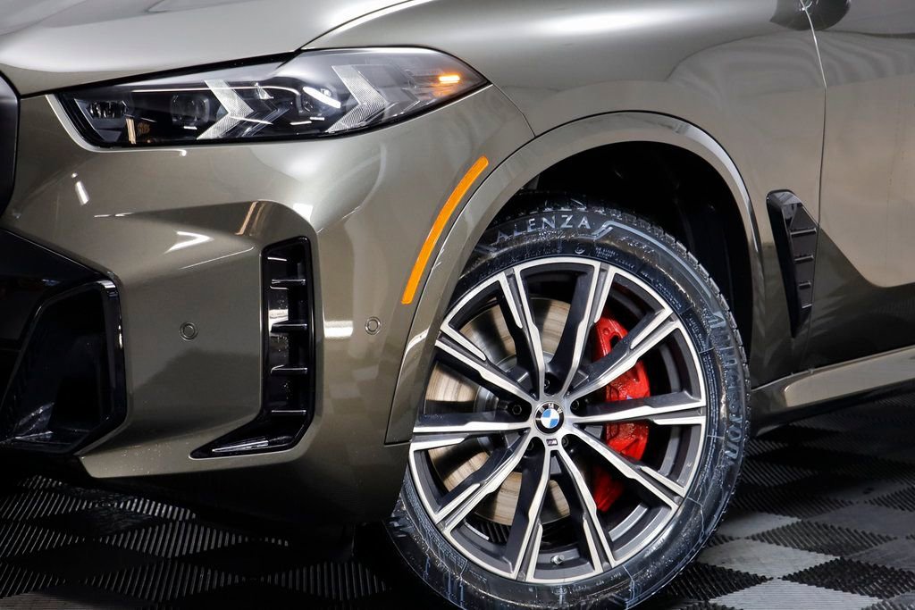 New 2026 BMW X5 M60i image 3