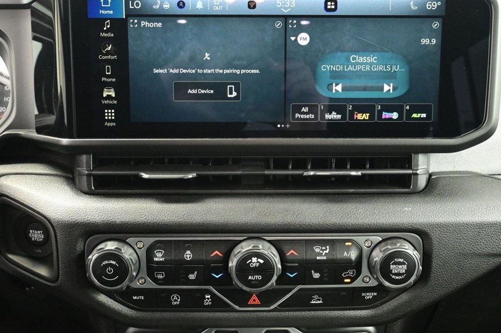 Used 2024 Jeep Wrangler Unlimited Sport AWD/4WD image 40