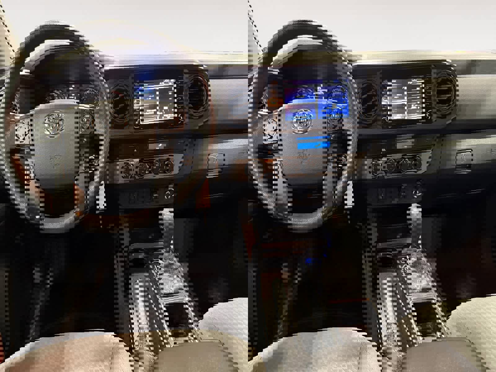 Used 2021 Toyota Tacoma SR image 14