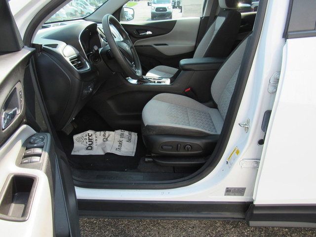 Used 2022 Chevrolet Equinox LS w/ LS Convenience Package FWD image 24