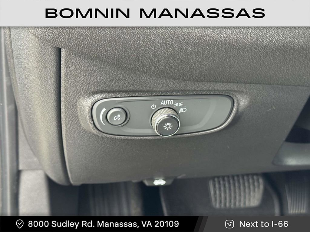 Used 2023 Chevrolet Equinox LS w/ LS Convenience Package image 22