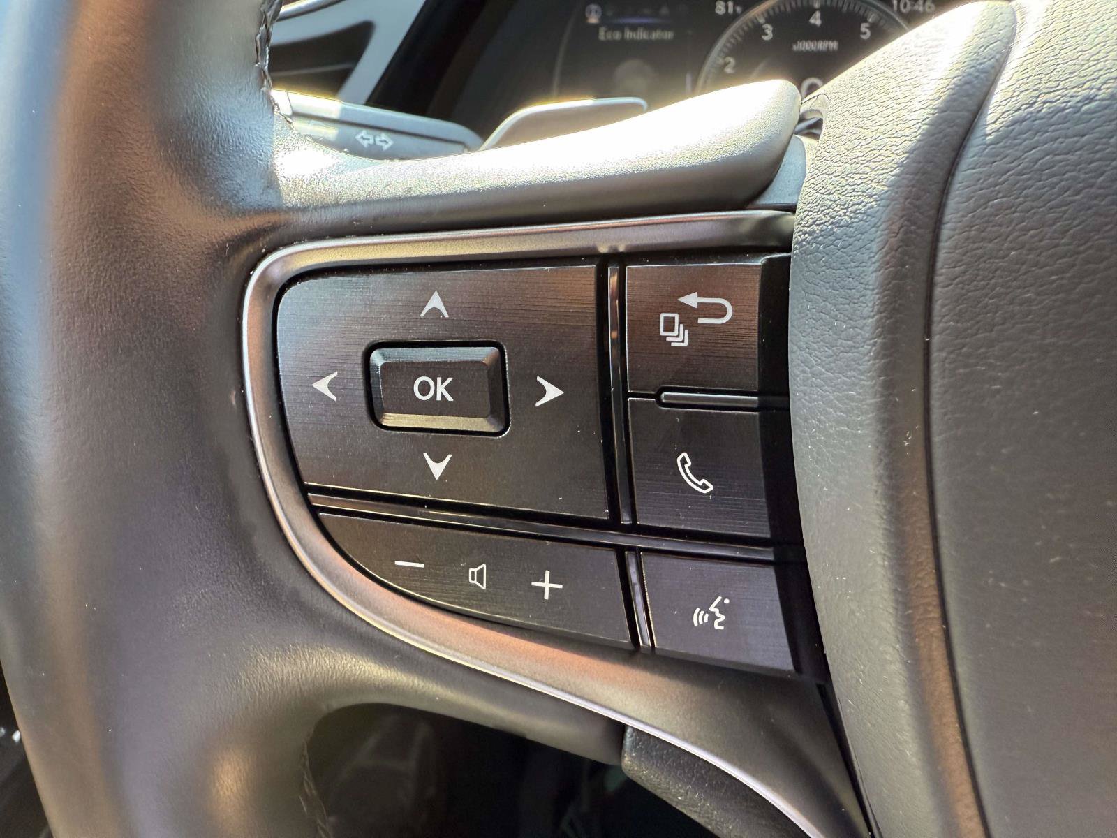 Used 2025 Lexus ES 350 w/ Premium Package FWD image 22