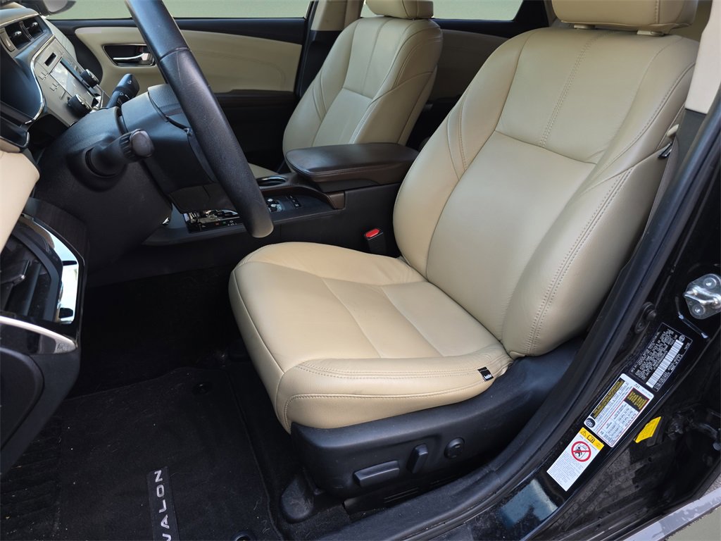 Used 2016 Toyota Avalon XLE Premium image 17