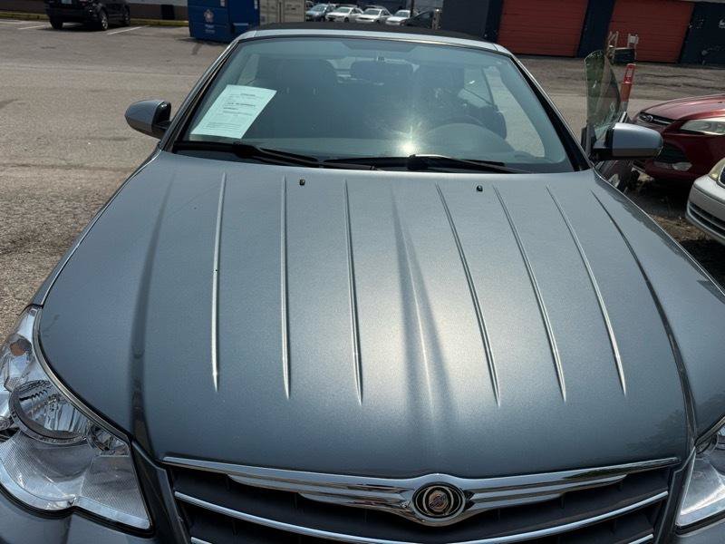 Used 2008 Chrysler Sebring Touring w/ Special Touring Group FWD image 3