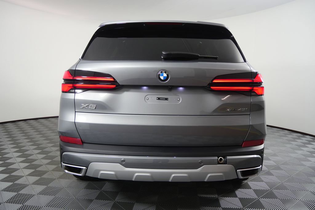 Used 2026 BMW X5 xDrive40i w/ Premium Package image 4