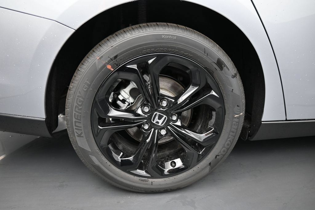 New 2025 Honda Accord SE image 30
