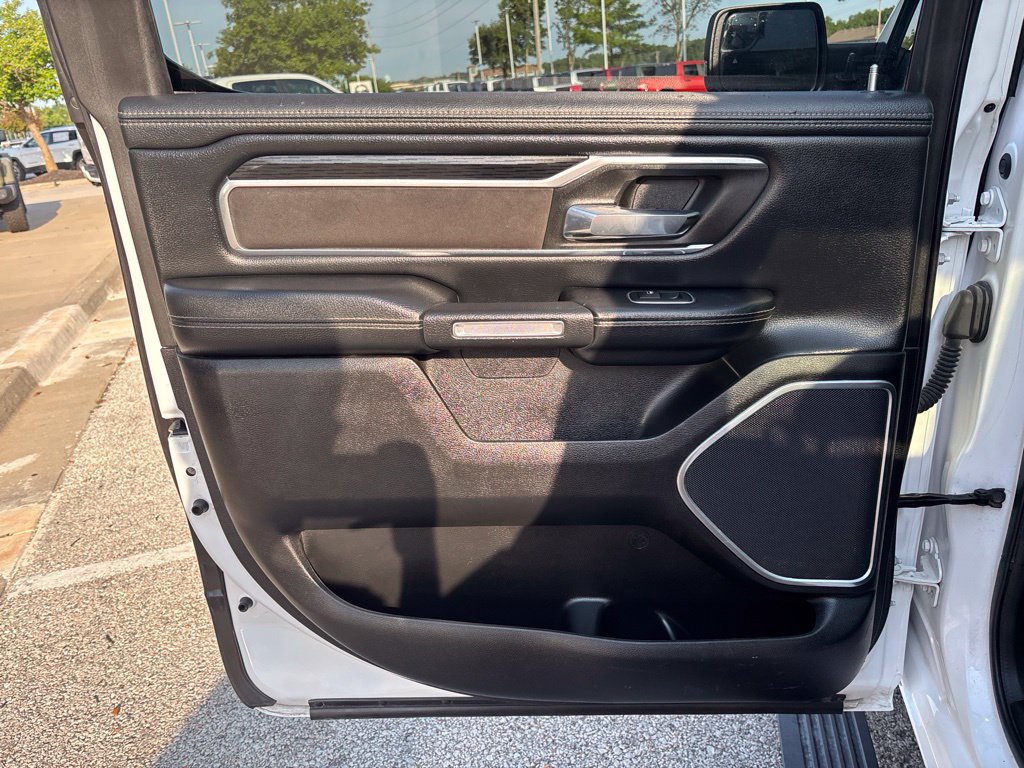 Used 2023 RAM 1500 Laramie AWD/4WD image 17