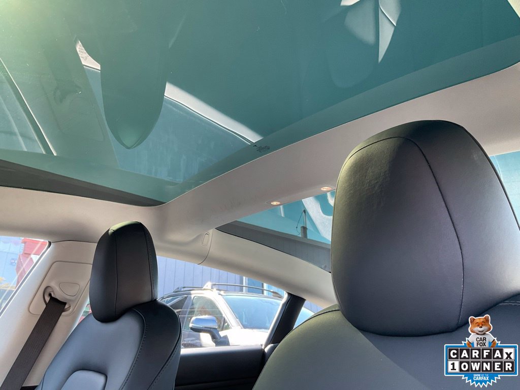 Used 2022 Tesla Model 3 Long Range AWD/4WD image 18