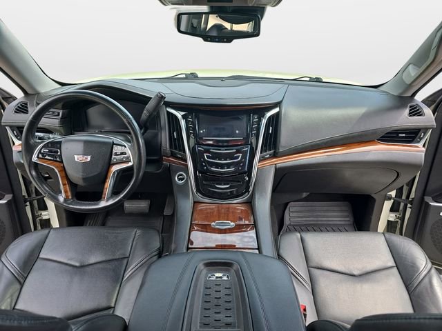 Used 2015 Cadillac Escalade Premium AWD/4WD image 10
