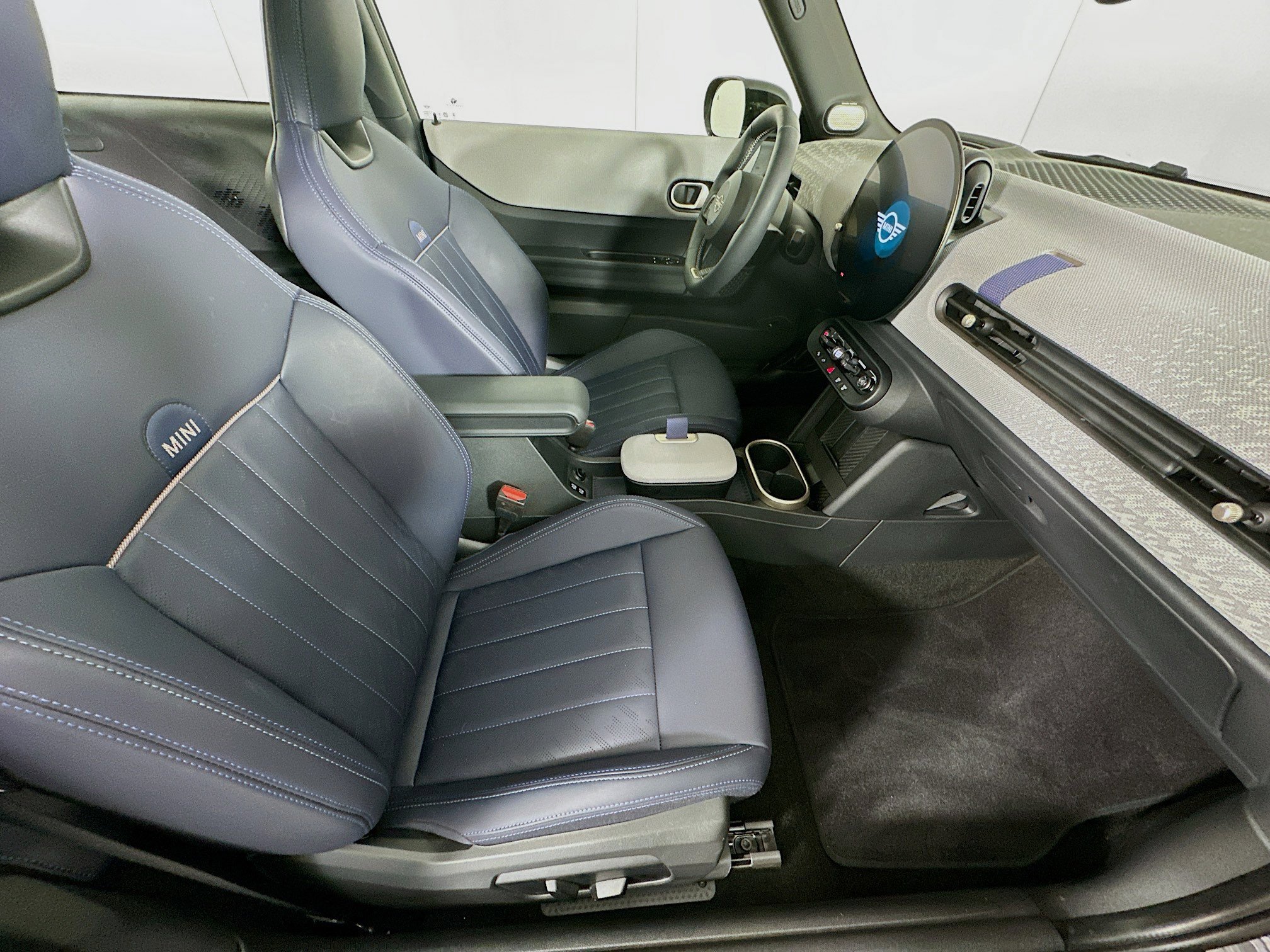 Used 2025 MINI Cooper S image 28