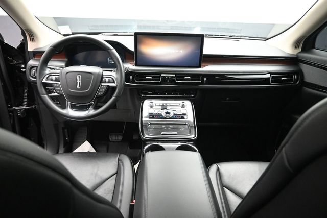 Certified 2023 Lincoln Nautilus Reserve FWD image 22