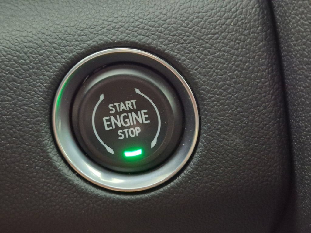 Used 2025 GMC Acadia Denali FWD image 24