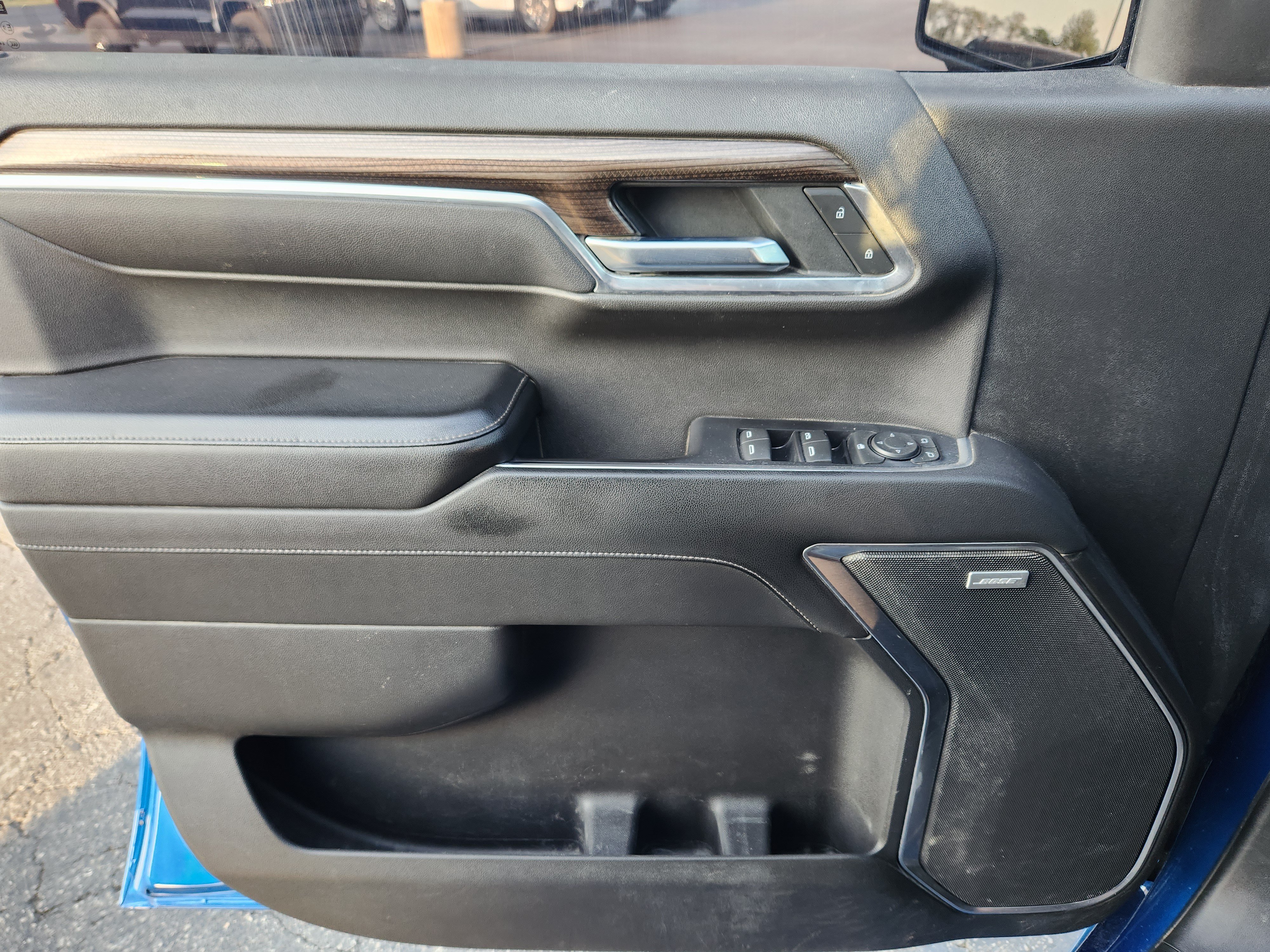 Used 2022 Chevrolet Silverado 1500 LT Trail Boss w/ LT Trail Boss Premium Package AWD/4WD image 23