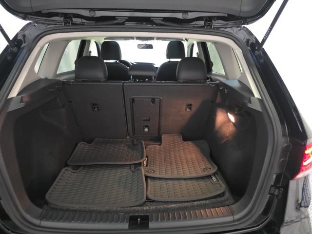 Certified 2022 Volkswagen Taos SE AWD/4WD image 38