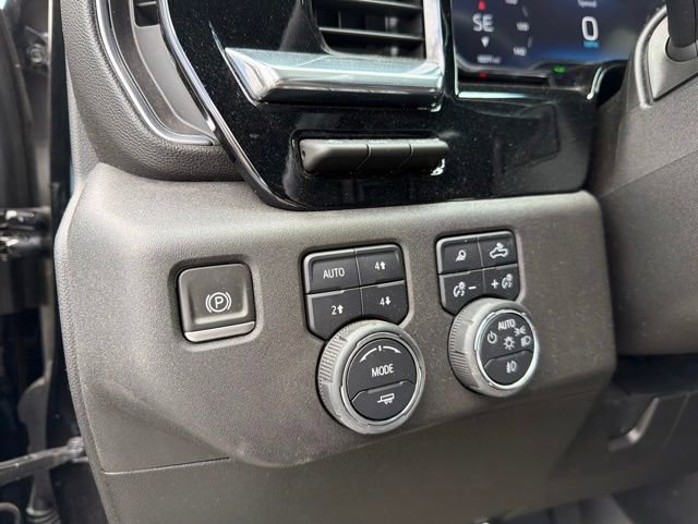 Used 2024 Chevrolet Silverado 2500 High Country w/ Midnight Edition AWD/4WD image 35