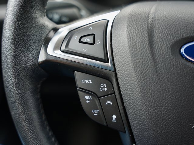 Used 2024 Ford Edge SEL image 17