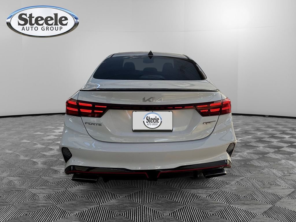 Used 2022 Kia Forte GT image 4