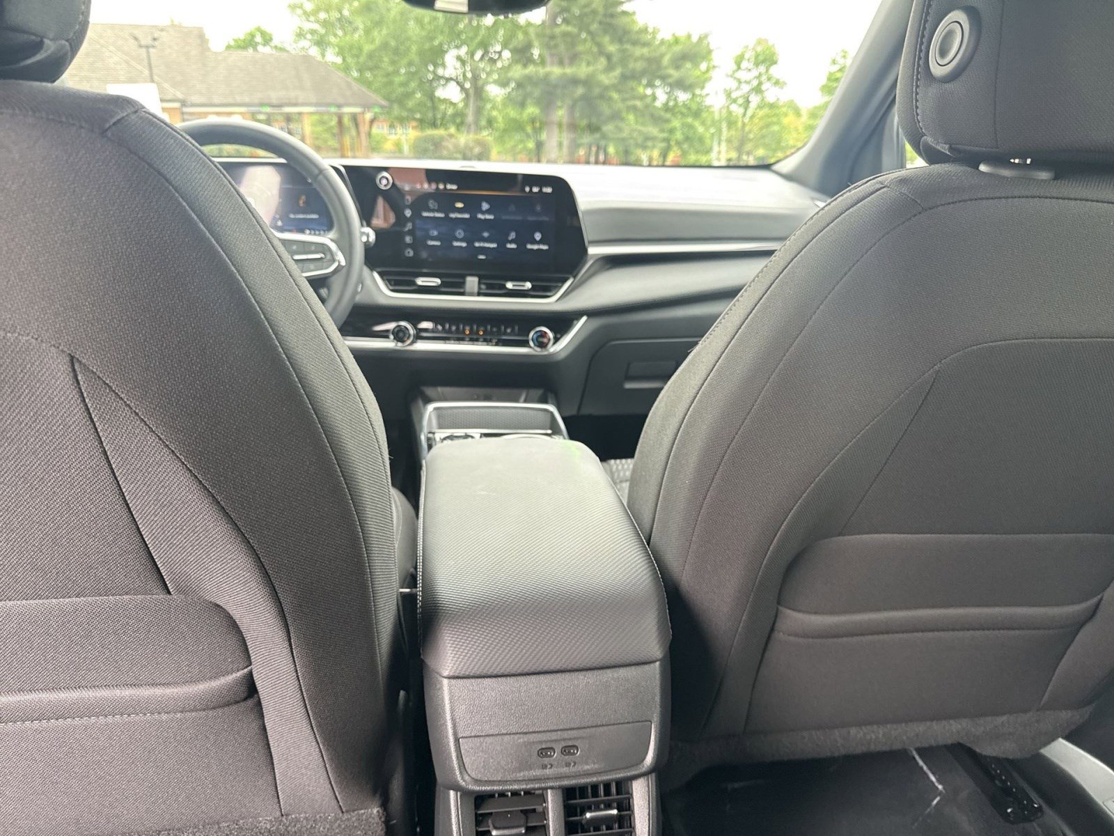 Used 2026 Chevrolet Equinox LT w/ Safety and Technology Package AWD/4WD image 22