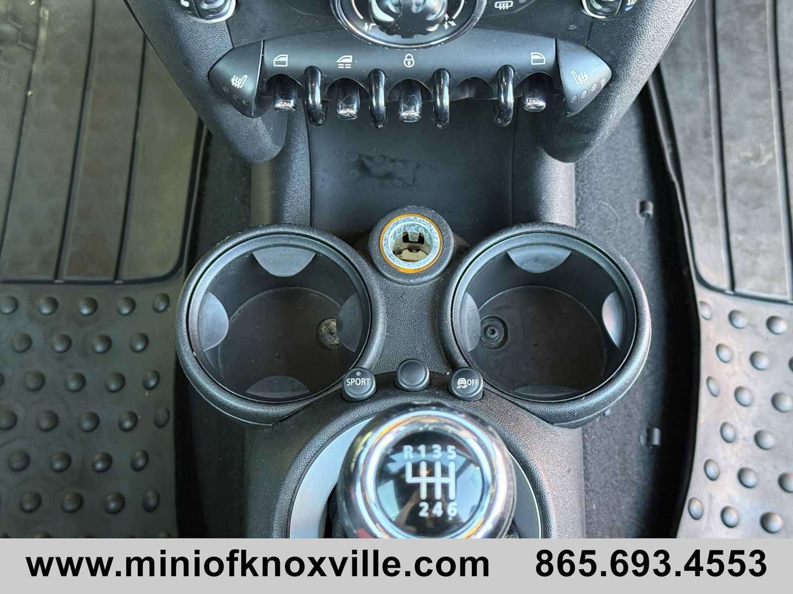 Used 2012 MINI Cooper Convertible image 21