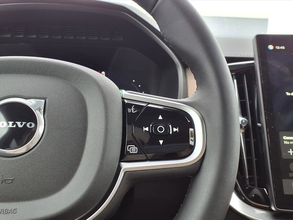 New 2026 Volvo XC90 T8 Plus w/ Protection Package Premier image 16