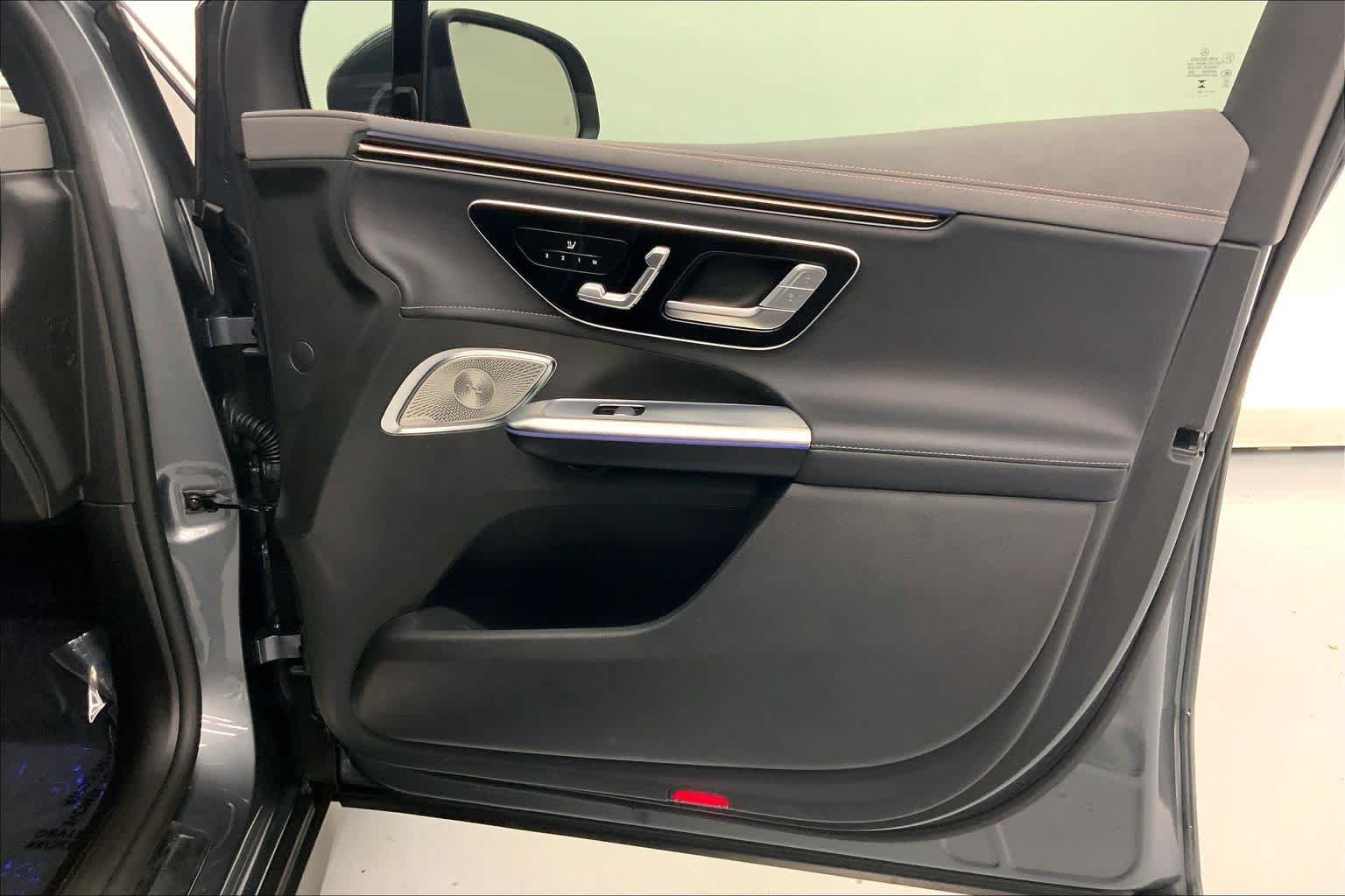 Certified 2023 Mercedes-Benz EQE 350+ SUV image 9