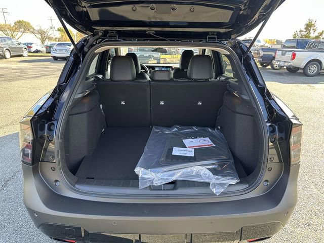 New 2026 Nissan Kicks SR w/ Cold Weather Package image 12