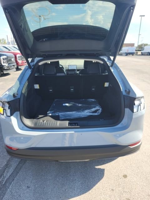 New 2025 Ford Mustang Mach-E Premium image 23