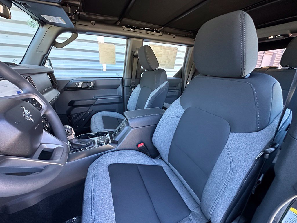 New 2026 Ford Bronco 4-Door AWD/4WD image 16