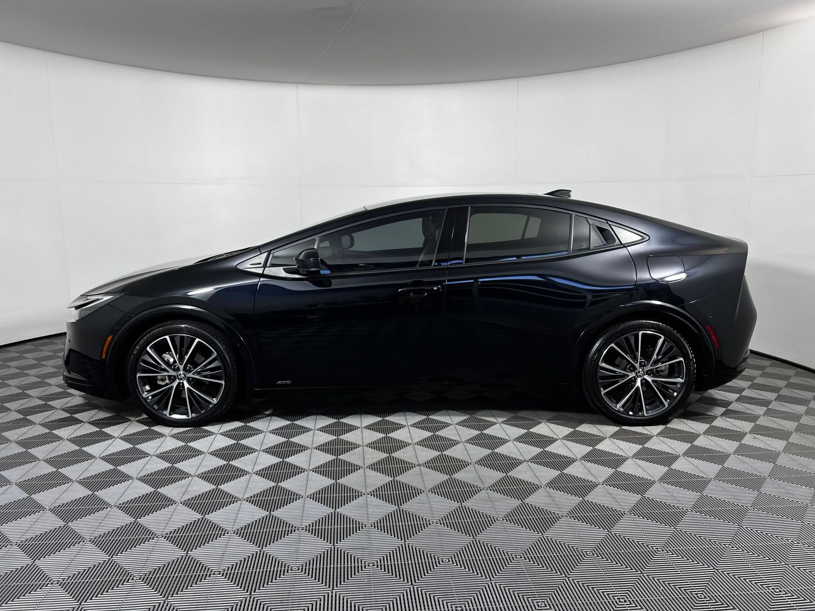 Certified 2024 Toyota Prius Limited w/ Limited Premium Package AWD/4WD image 8