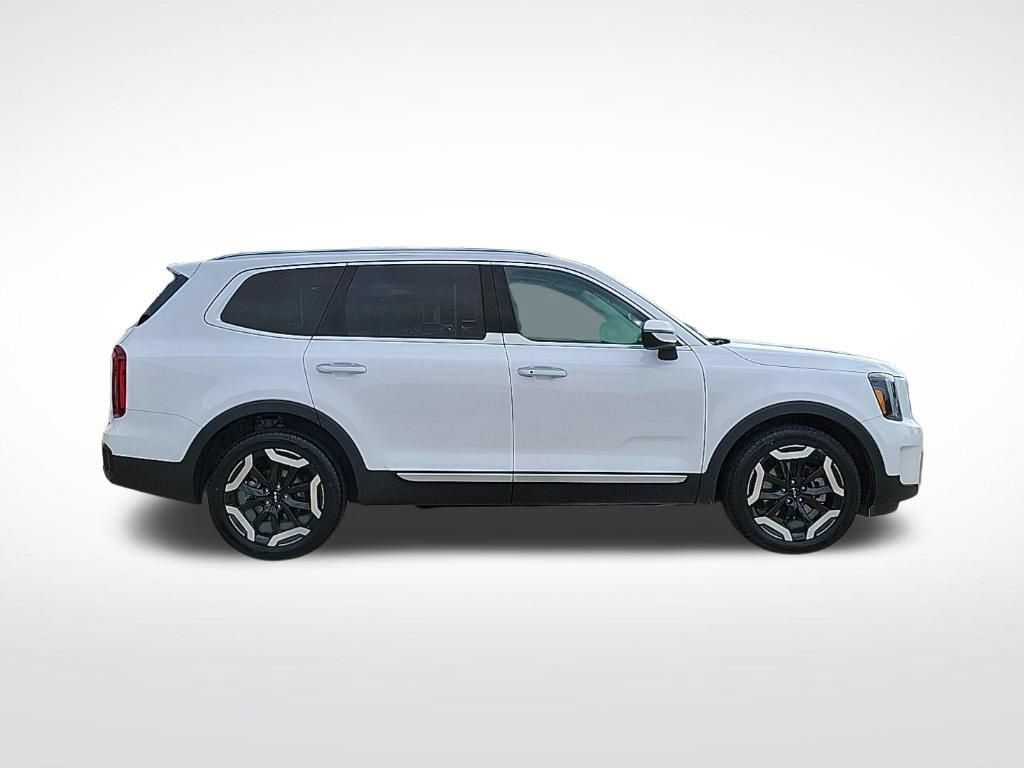 Used 2025 Kia Telluride S AWD/4WD image 5