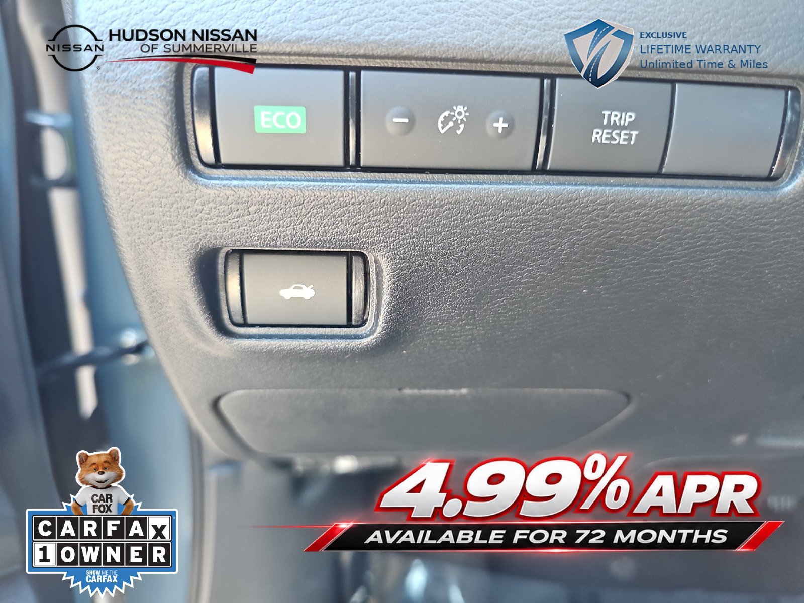 Used 2025 Nissan Sentra SV FWD image 34
