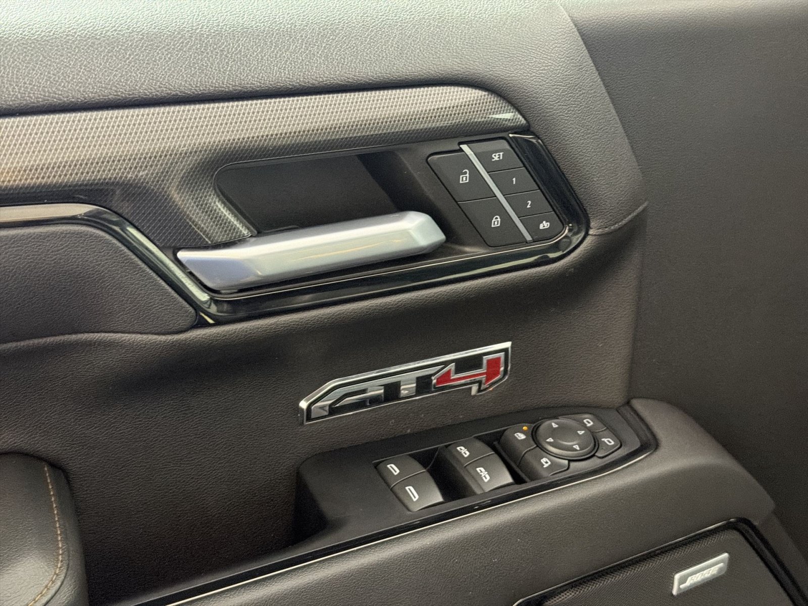 Used 2022 GMC Sierra 1500 AT4 w/ AT4 Premium Package AWD/4WD image 15