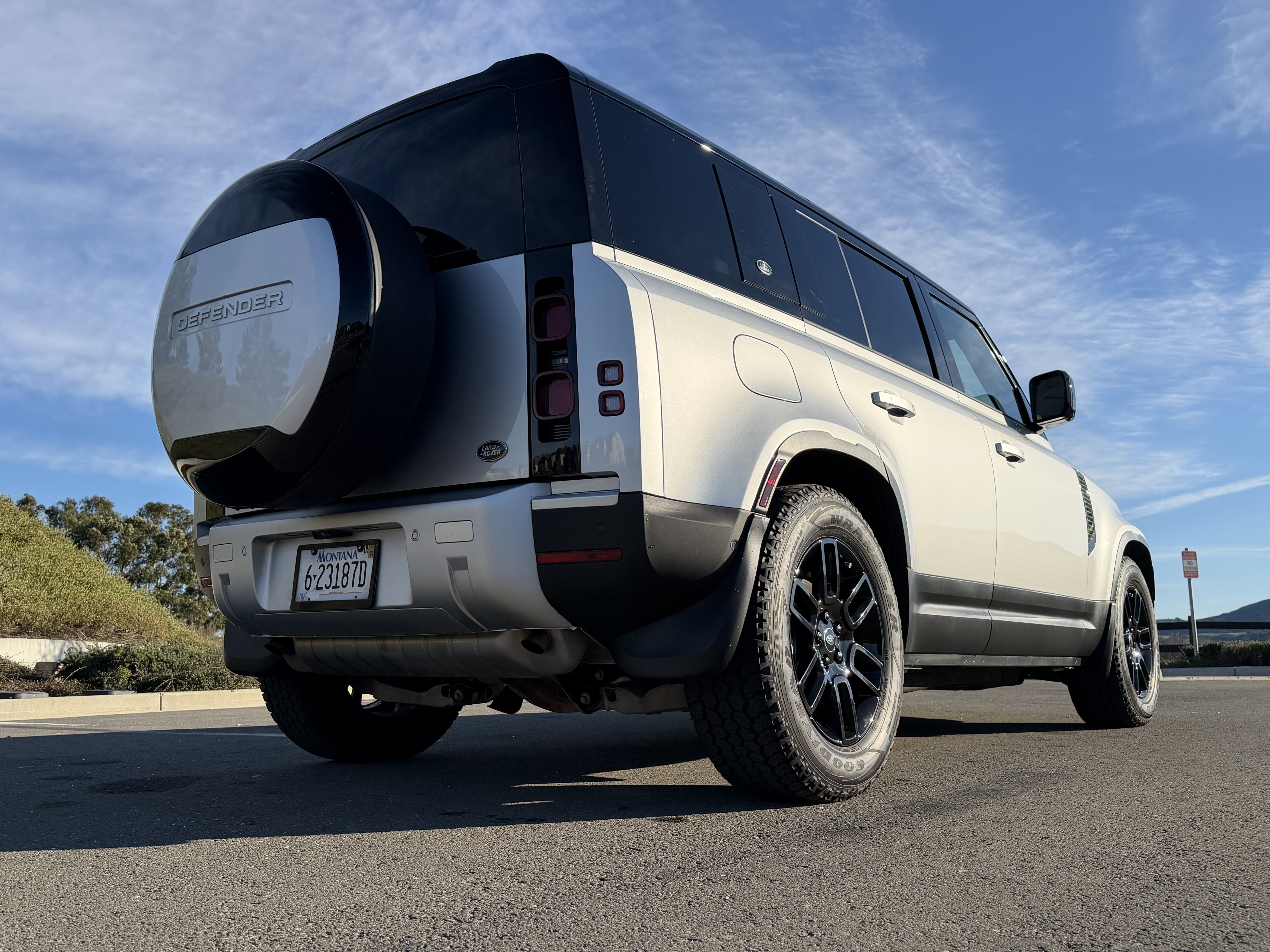 Used 2023 Land Rover Defender 110 S image 7