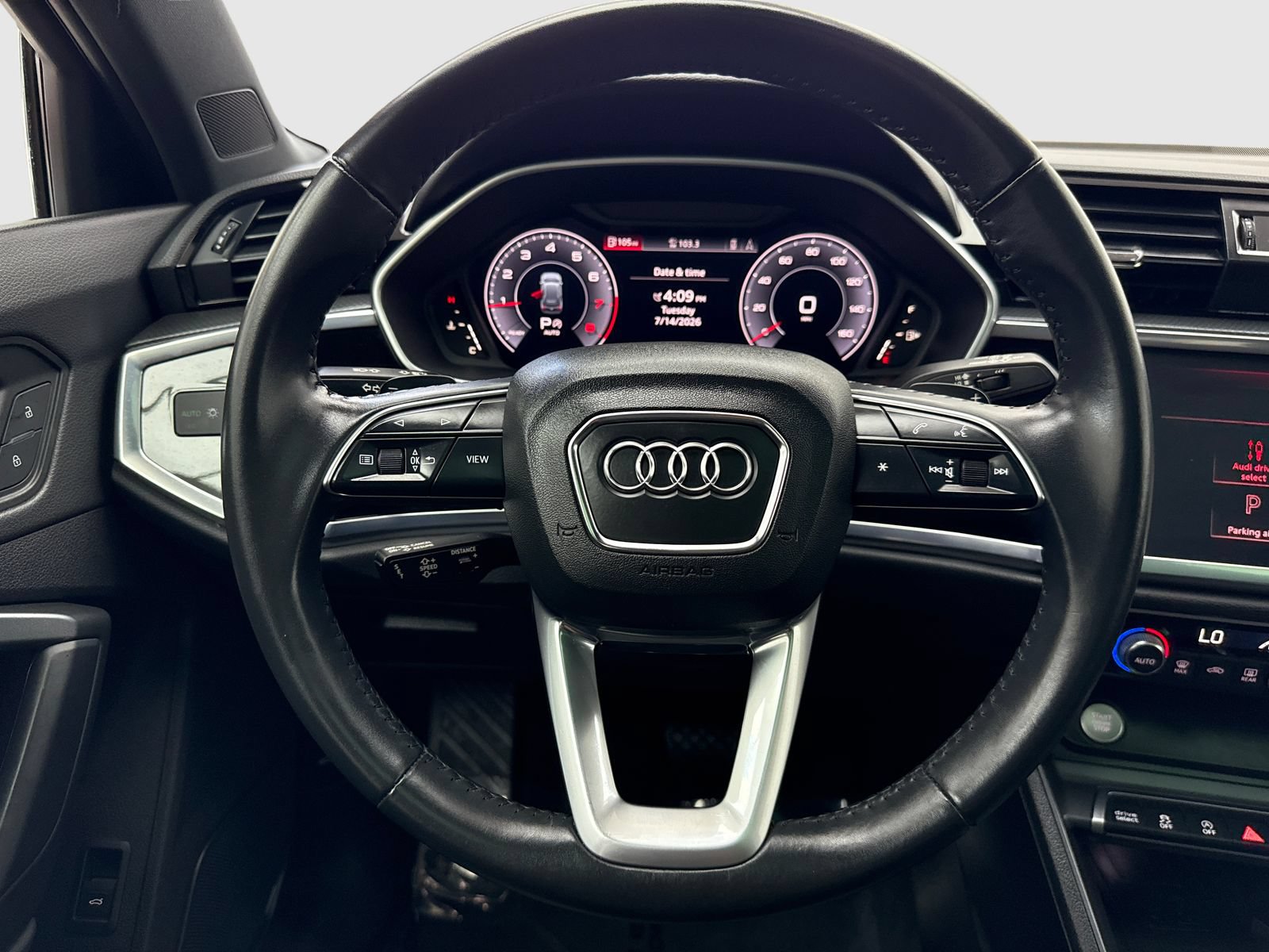 Used 2020 Audi Q3 2.0T Premium Plus w/ Premium Plus Package AWD/4WD image 19
