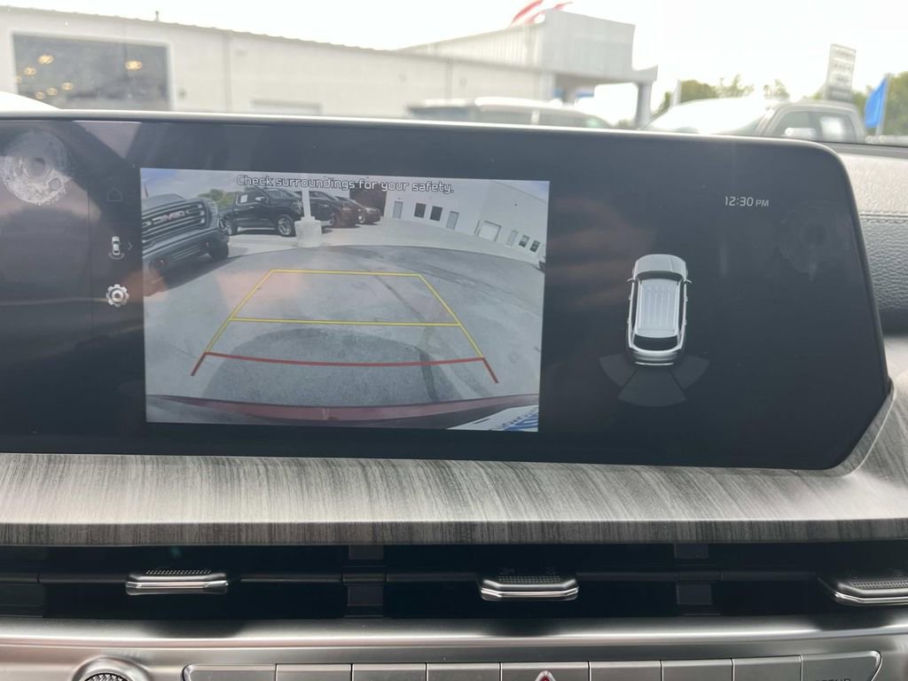 Used 2023 Kia Telluride EX w/ EX Captain's Chair Package image 18