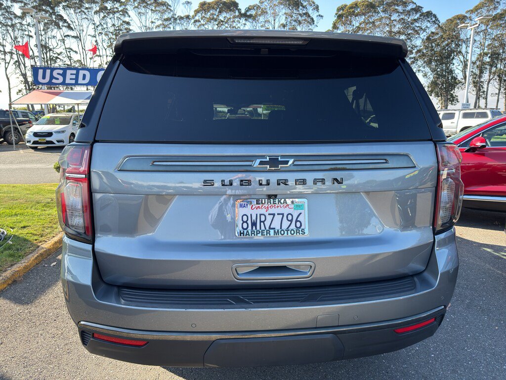 Used 2021 Chevrolet Suburban Z71 w/ Luxury Package AWD/4WD image 4