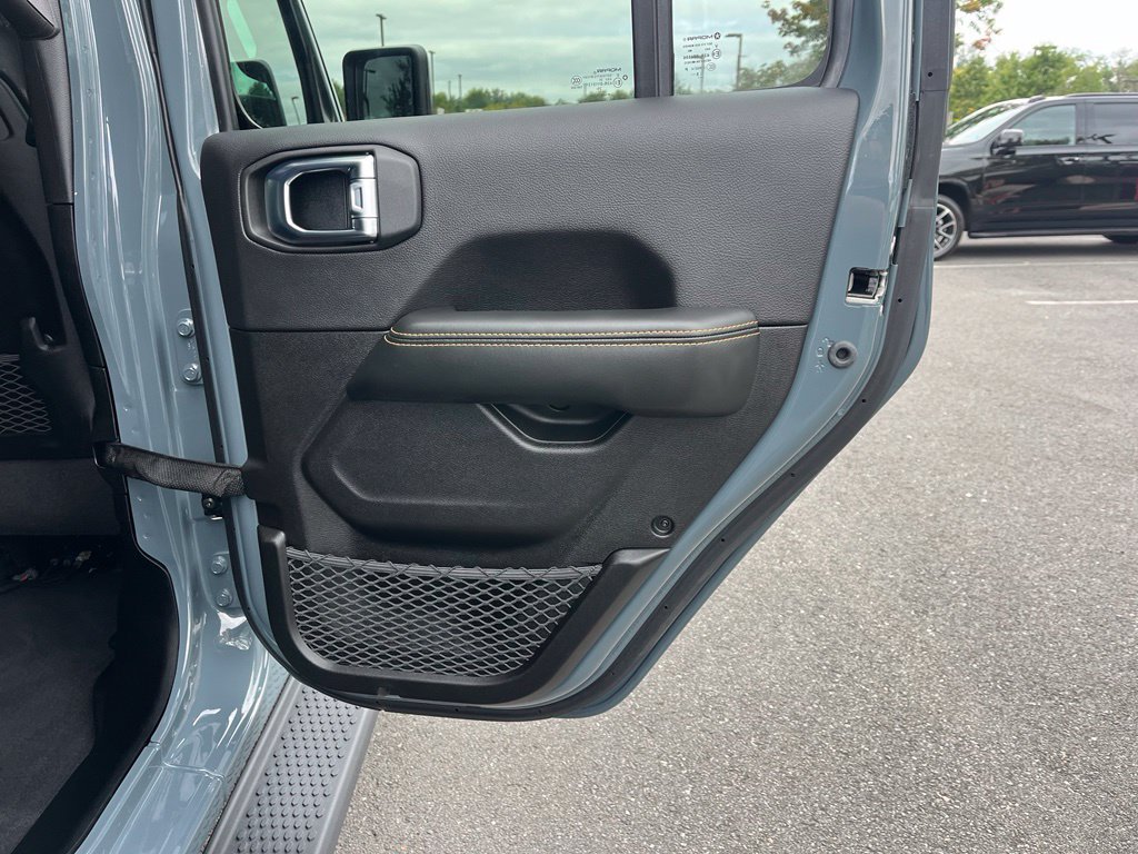 Used 2026 Jeep Wrangler Unlimited Sahara AWD/4WD image 20