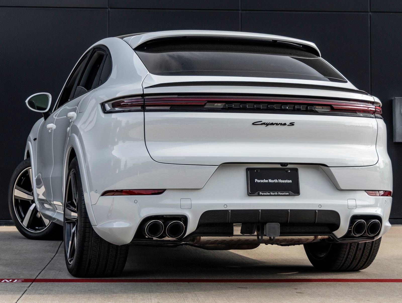 New 2025 Porsche Cayenne S AWD/4WD image 3