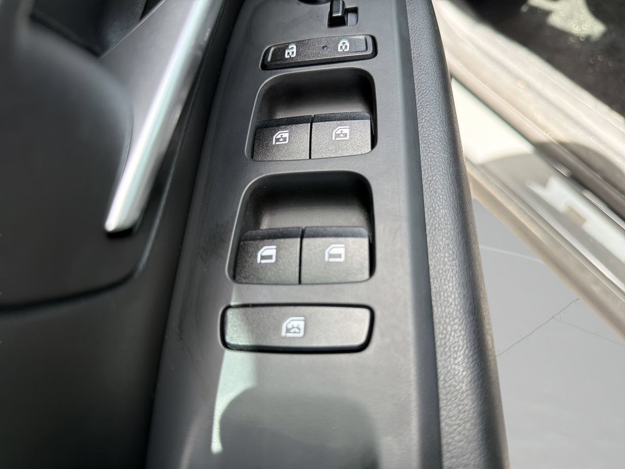 Used 2023 Hyundai Santa Cruz SEL AWD/4WD image 17