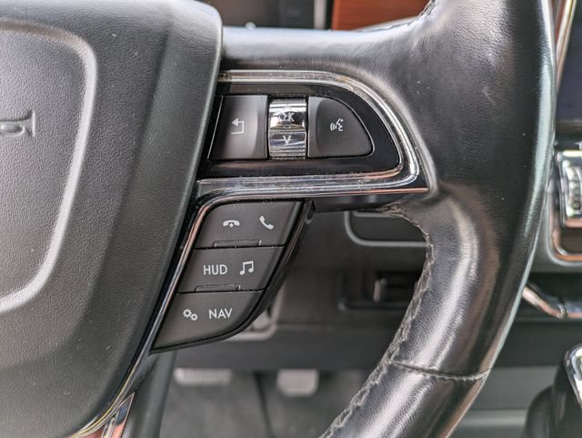 Used 2019 Lincoln Navigator Reserve AWD/4WD image 10