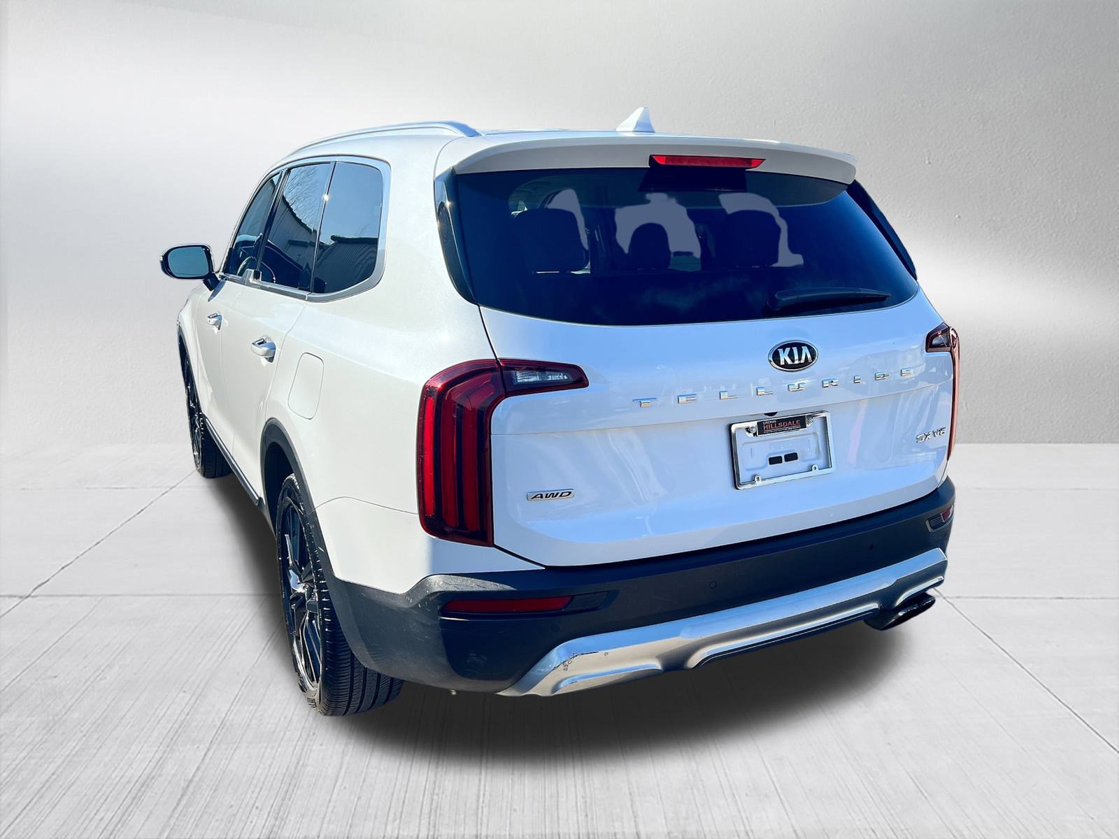 Used 2020 Kia Telluride SX w/ SX Prestige Package image 4